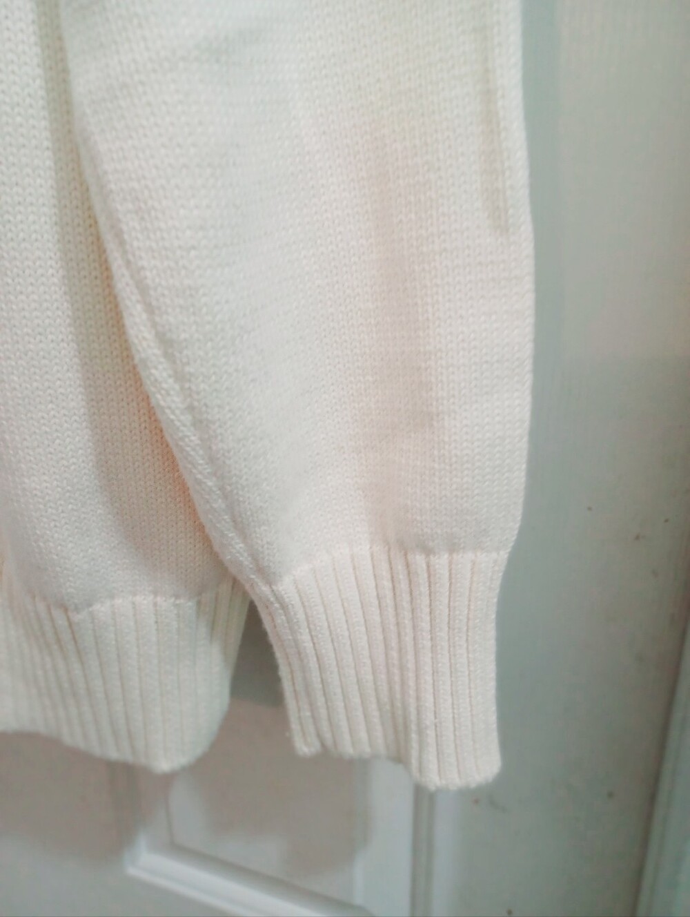 AMI Paris Alexandre Mattiussi Luxe Cream Cardigan with Red Heart 'A', L - Picture 6 of 11